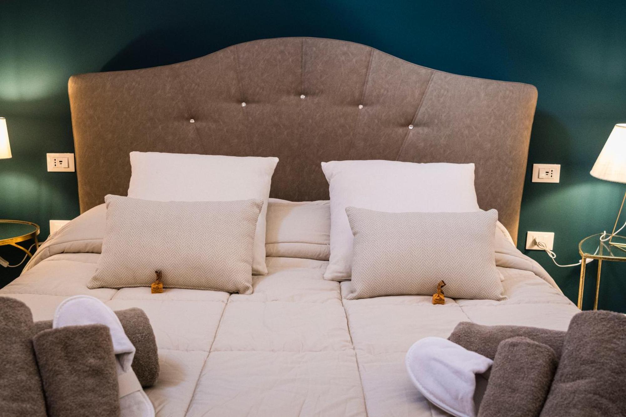 Galatina Suites Boutique - Luxury Experience In Salento Exterior photo